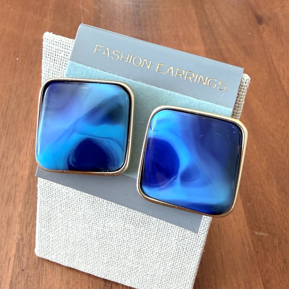 Vintage Blue Lucite Square Fashion Earrings